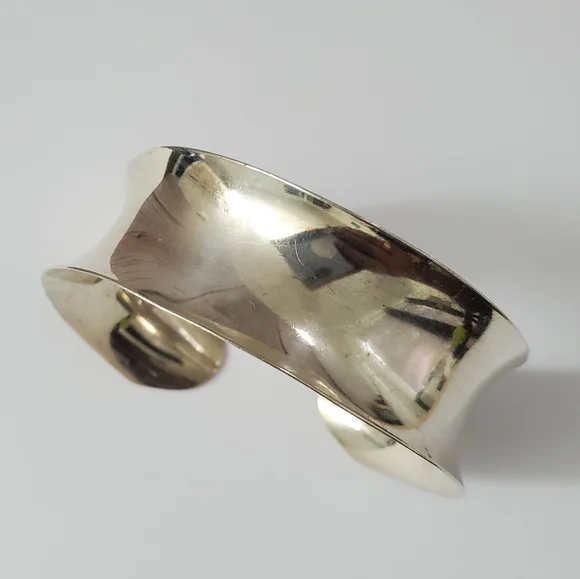 Sculpted Elegance Sterling Silver 925 Cuff Bracelet